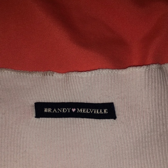 Brandy Melville White Top - Picture 2 of 2